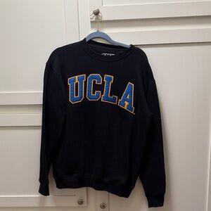 UCLA Black Sweatshirr